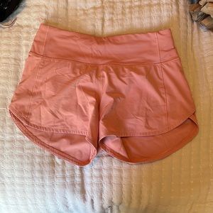 Lululemon mid rise Speed up short 4”